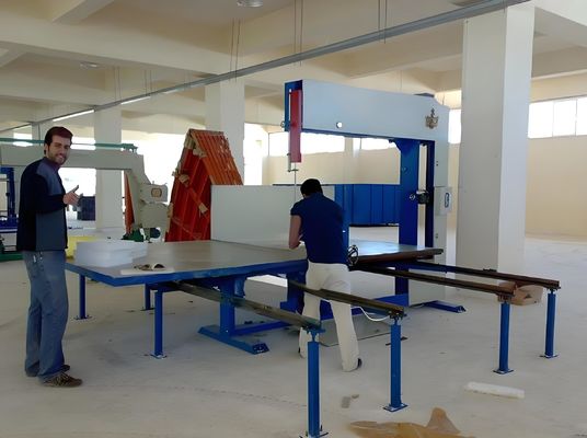 Electric Square Foam Block Cutting Machine H800mm Cutting Height Left To Right Cutting Way