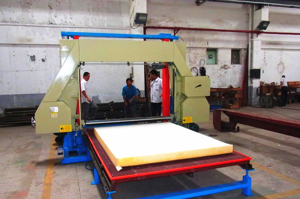 Hydraulic Polyurethane / PU Foam Cutting Machine For Sponge Sheet Automatic Control